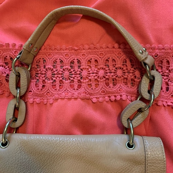 Olivia + Joy tan handbag - Picture 5 of 5